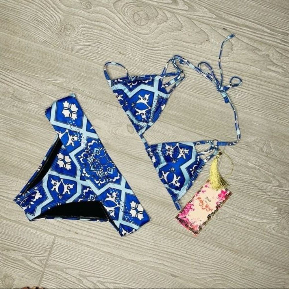 Nwt ruby yaya azer triangle slider rhinestone hip hugger bikini bottoms swimwear